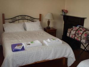 Bed and Breakfast Sydney Harbour 300x225 Bed and Breakfast Sydney Harbour